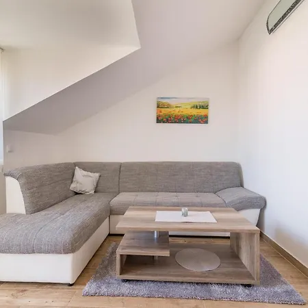 Apartament Monika