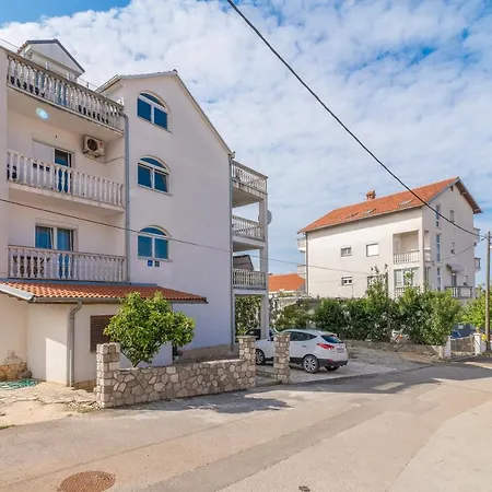 Monika Apartmán