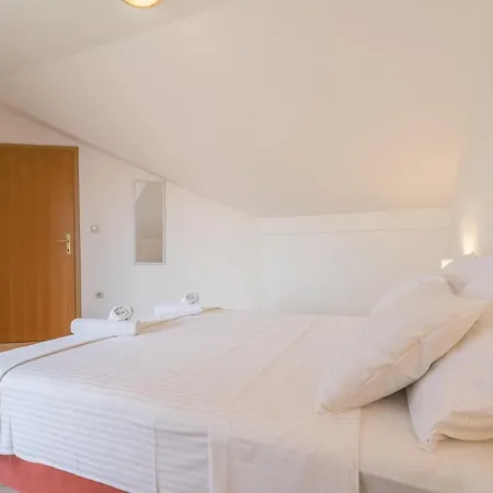 Apartamento Monika *